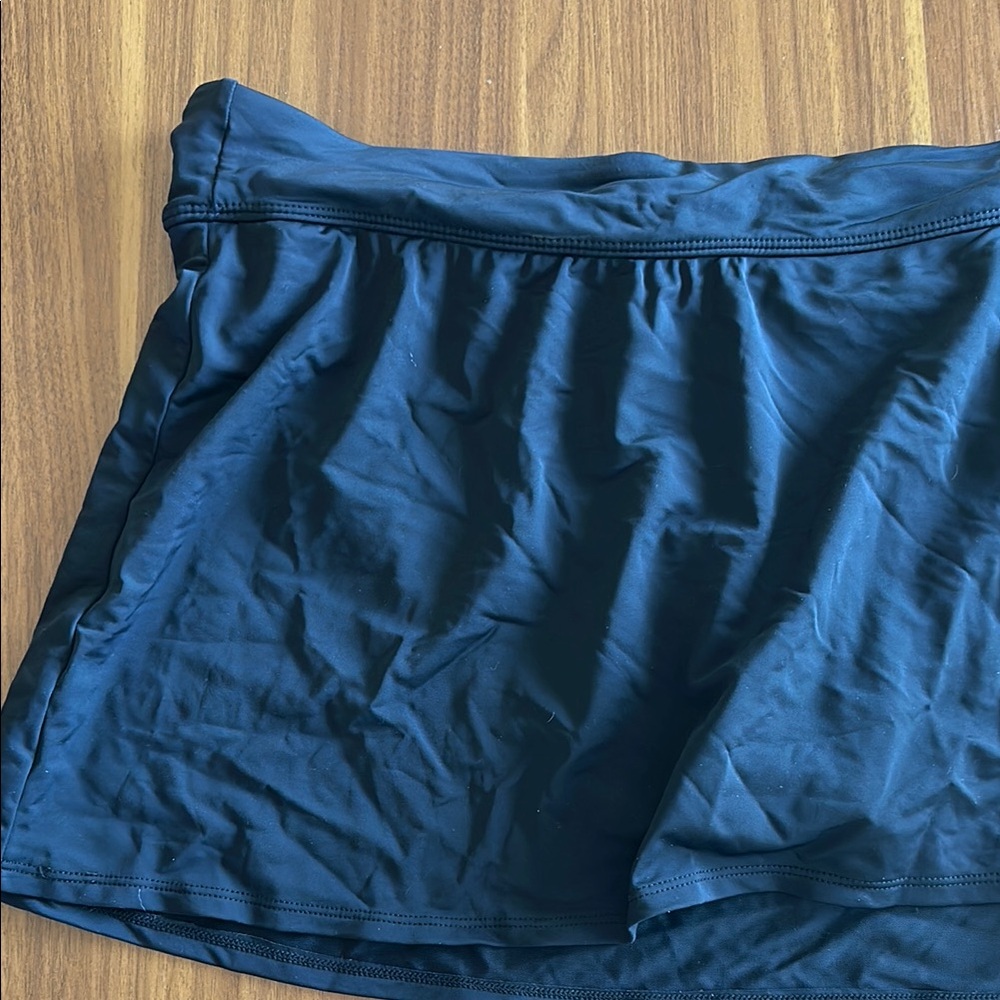 NWT Croft & Barrow Black Swim Skirt with Slit Design 🧜♀️ - Picture 4 of 8